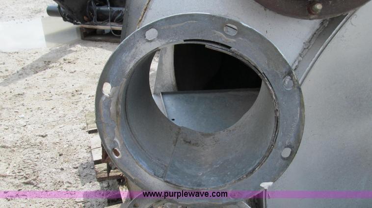 image for item E3878 Cremer eight hole flatback distributor