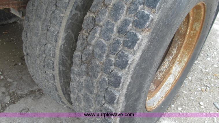 image for item E3879 1990 Chevrolet Kodiak 3500 HD water truck