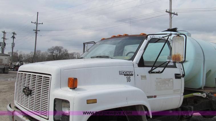 image for item E3879 1990 Chevrolet Kodiak 3500 HD water truck