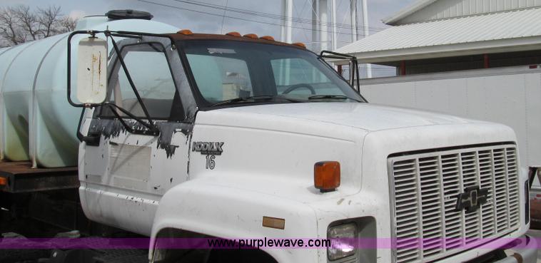 image for item E3879 1990 Chevrolet Kodiak 3500 HD water truck