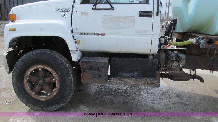 image for item E3879 1990 Chevrolet Kodiak 3500 HD water truck