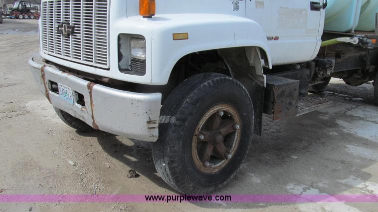 image for item E3879 1990 Chevrolet Kodiak 3500 HD water truck
