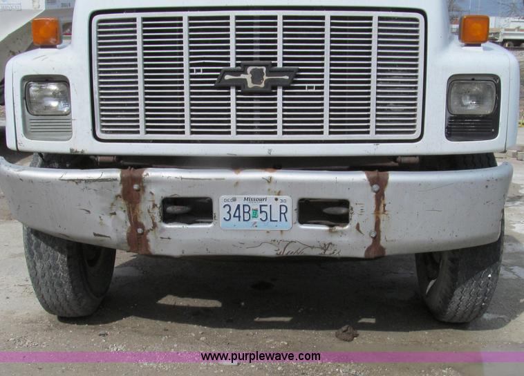 image for item E3879 1990 Chevrolet Kodiak 3500 HD water truck
