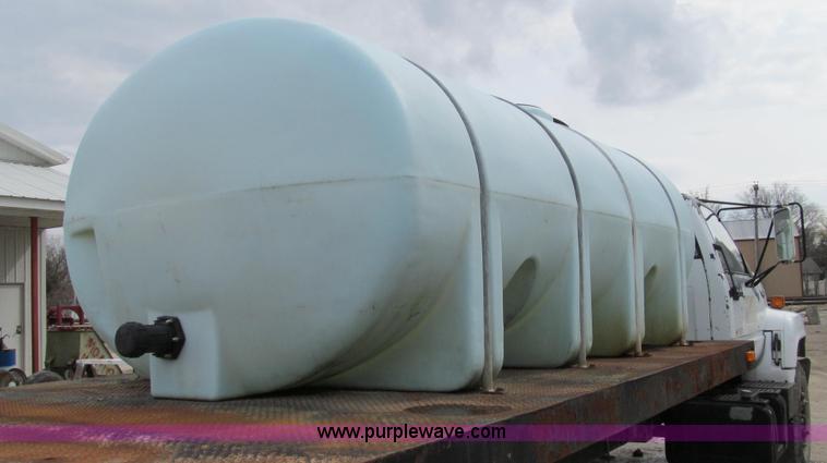 image for item E3879 1990 Chevrolet Kodiak 3500 HD water truck