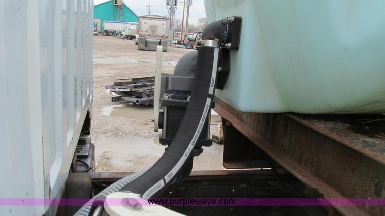 image for item E3879 1990 Chevrolet Kodiak 3500 HD water truck