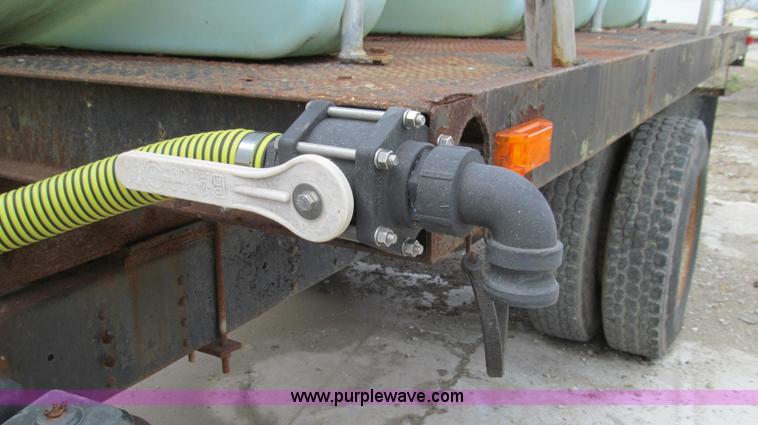 image for item E3879 1990 Chevrolet Kodiak 3500 HD water truck