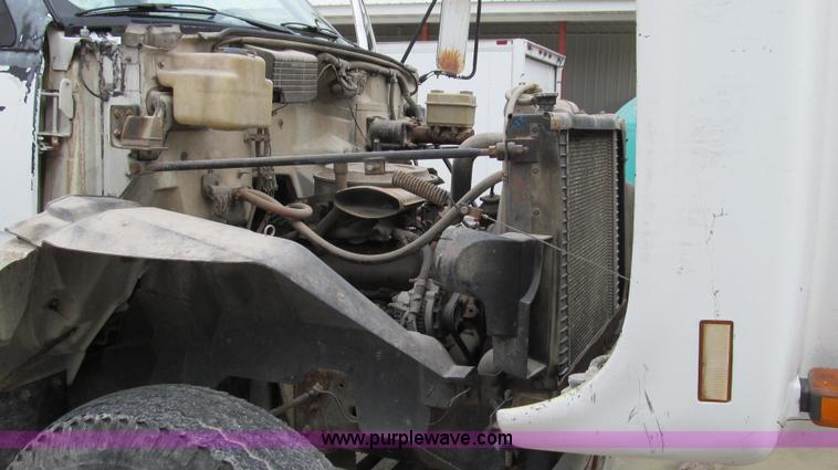 image for item E3879 1990 Chevrolet Kodiak 3500 HD water truck