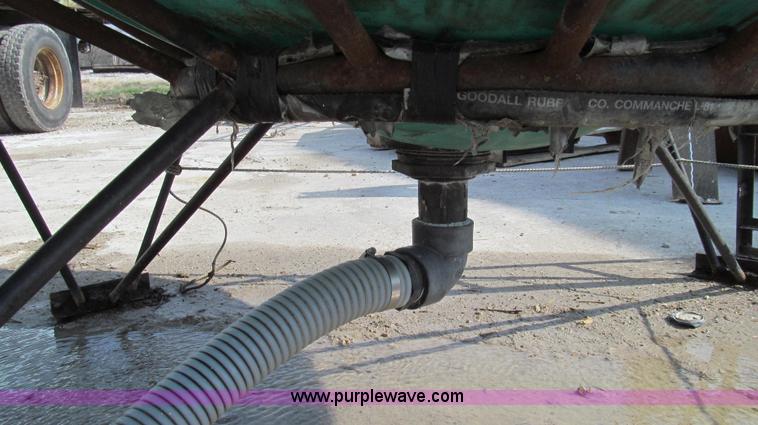 image for item E3880 Snyder 1,000 gallon cone bottom poly tank