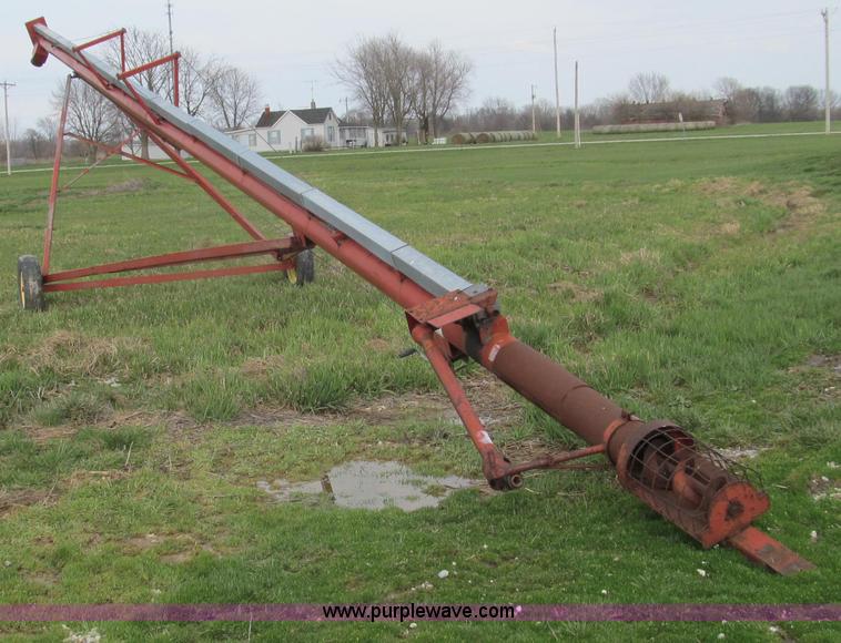 image for item E3882 Sudenga 55' portable 8" grain auger