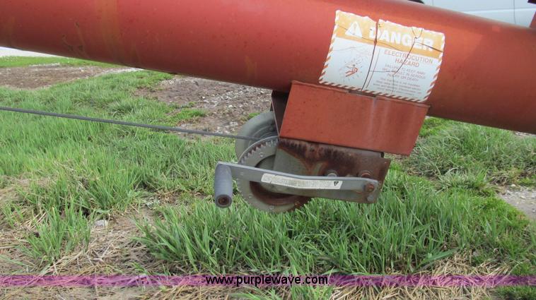 image for item E3882 Sudenga 55' portable 8" grain auger