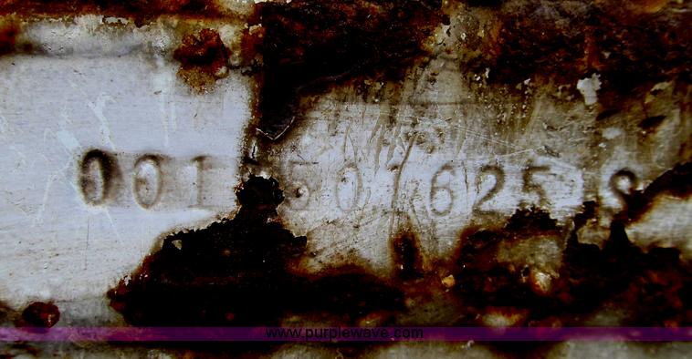 image for item E3883 Willmar Load Runner 10 ton dry tender bed