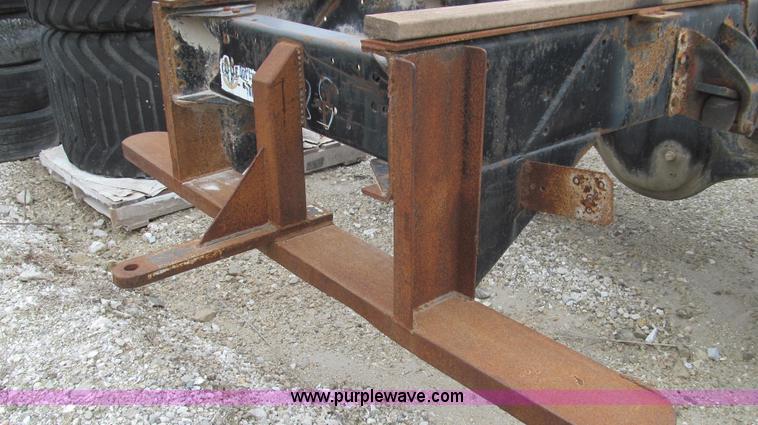 image for item E3884 1996 Chevrolet Kodiak cab and chassis