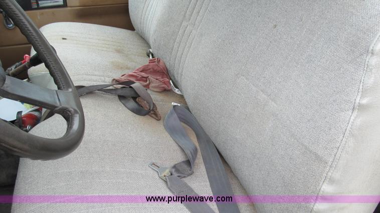 image for item E3884 1996 Chevrolet Kodiak cab and chassis