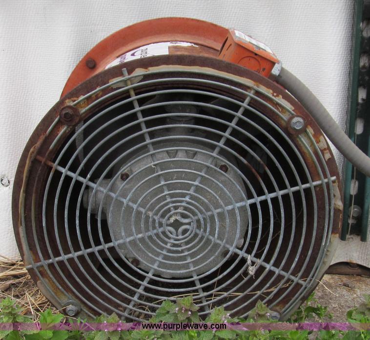 image for item E3885 Ceco aireation system for flat grain storage