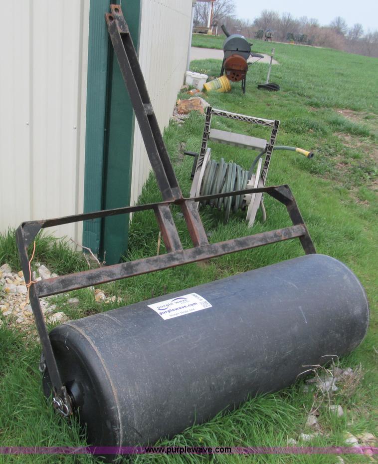 image for item E5986 48"W yard roller