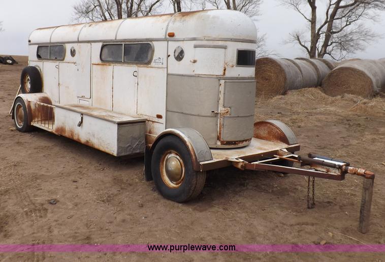 image for item F6422 1974 Phil Lyne inline two horse trailer