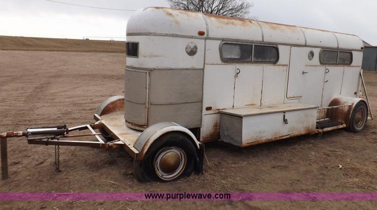 image for item F6422 1974 Phil Lyne inline two horse trailer