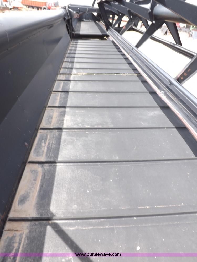 image for item F6494 MacDon 960 36' rigid header