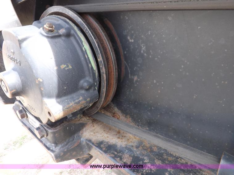 image for item F6494 MacDon 960 36' rigid header