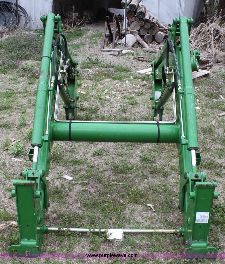image for item F8670 John Deere 542 loader