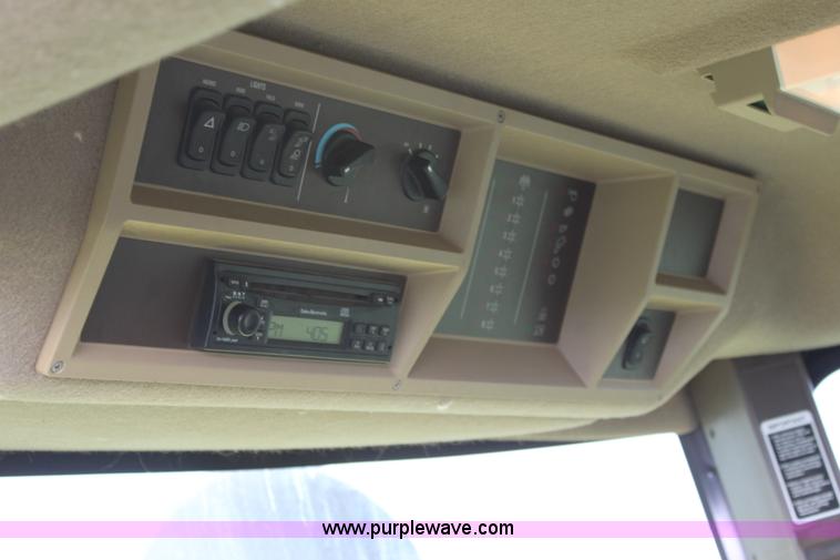 image for item F8680 2006 John Deere 7460 Mudhog cotton stripper