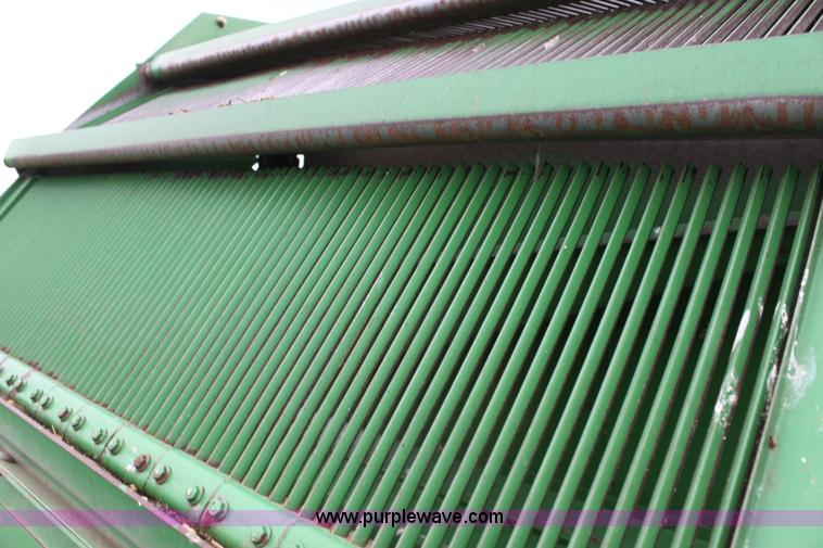 image for item F8680 2006 John Deere 7460 Mudhog cotton stripper