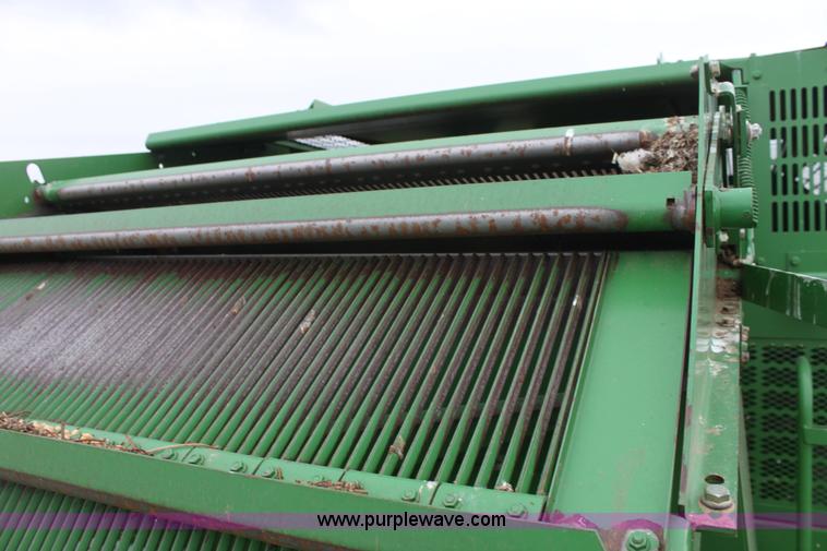 image for item F8680 2006 John Deere 7460 Mudhog cotton stripper