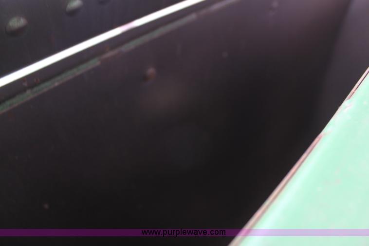 image for item F8680 2006 John Deere 7460 Mudhog cotton stripper