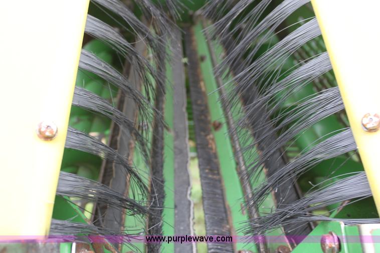 image for item F8680 2006 John Deere 7460 Mudhog cotton stripper