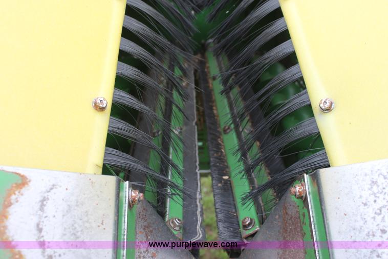 image for item F8680 2006 John Deere 7460 Mudhog cotton stripper