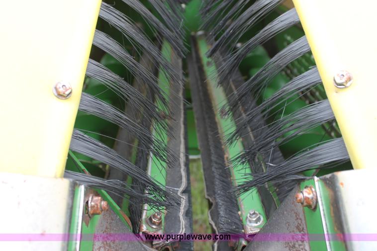 image for item F8680 2006 John Deere 7460 Mudhog cotton stripper