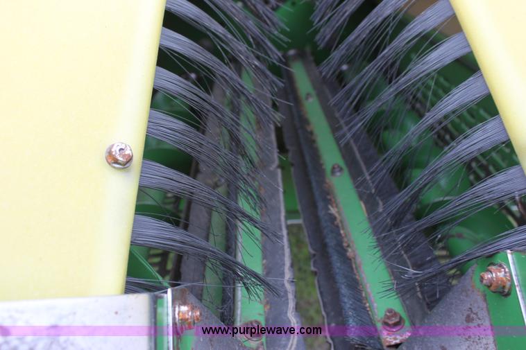 image for item F8680 2006 John Deere 7460 Mudhog cotton stripper