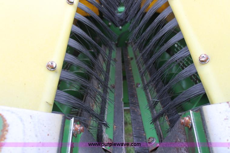 image for item F8680 2006 John Deere 7460 Mudhog cotton stripper