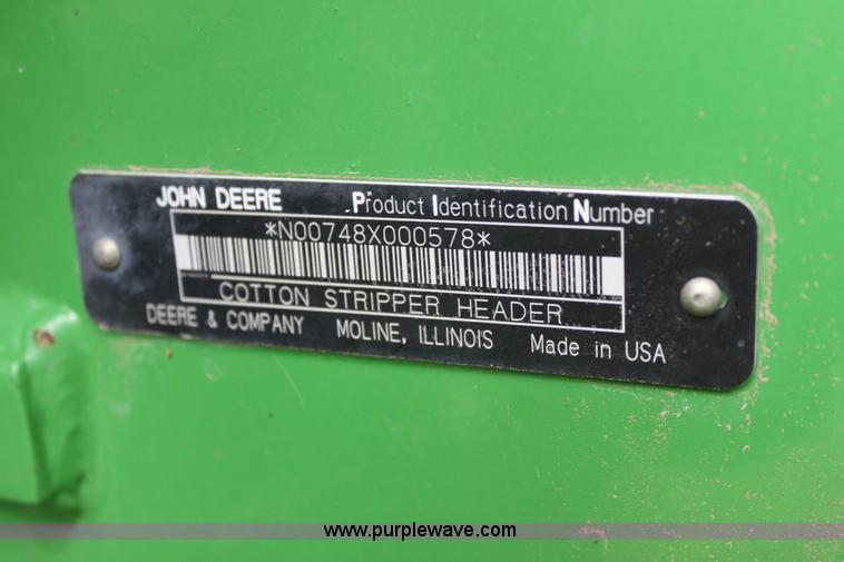 image for item F8680 2006 John Deere 7460 Mudhog cotton stripper