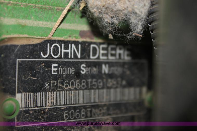 image for item F8680 2006 John Deere 7460 Mudhog cotton stripper