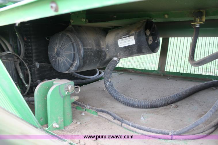 image for item F8680 2006 John Deere 7460 Mudhog cotton stripper