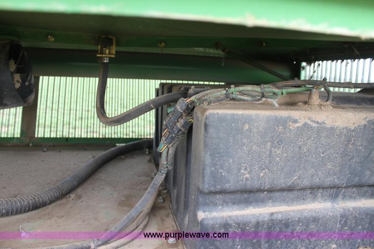 image for item F8680 2006 John Deere 7460 Mudhog cotton stripper