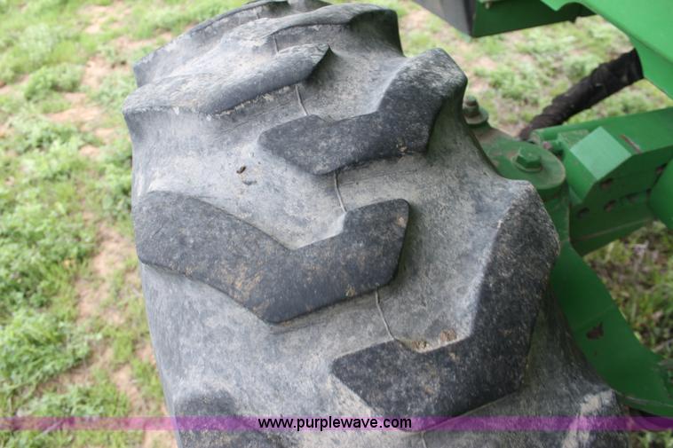 image for item F8680 2006 John Deere 7460 Mudhog cotton stripper