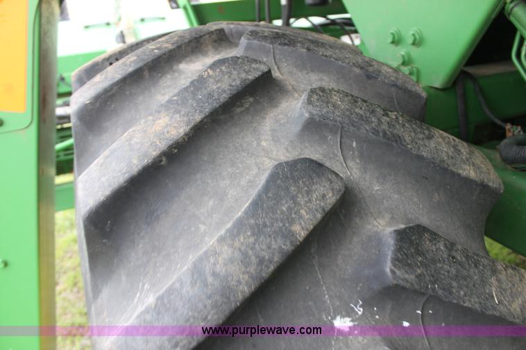 image for item F8680 2006 John Deere 7460 Mudhog cotton stripper