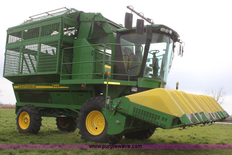 image for item F8681 2006 John Deere 7460 Mudhog cotton stripper