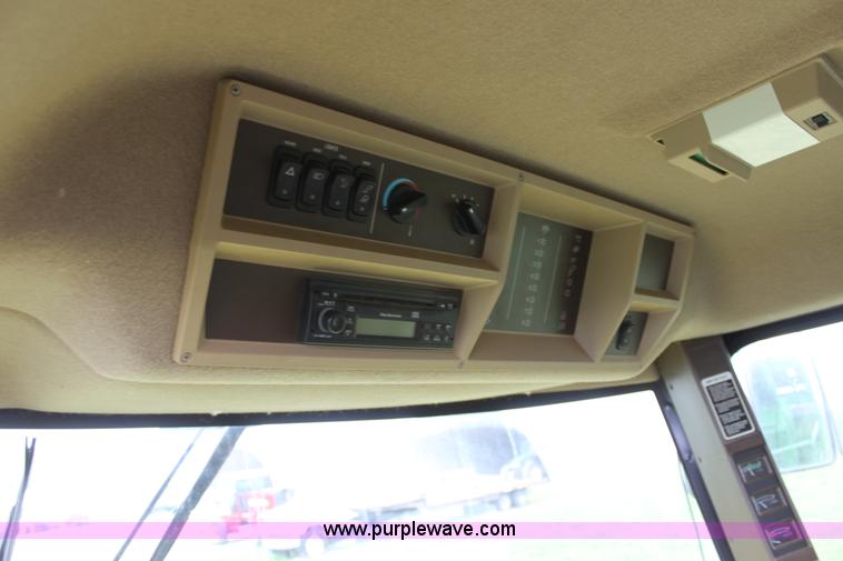 image for item F8681 2006 John Deere 7460 Mudhog cotton stripper