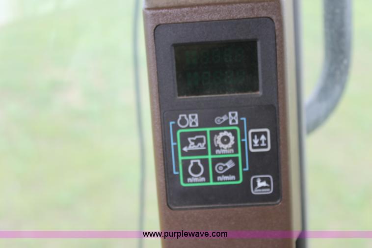 image for item F8681 2006 John Deere 7460 Mudhog cotton stripper