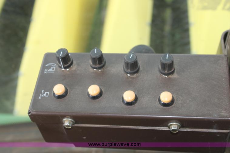 image for item F8681 2006 John Deere 7460 Mudhog cotton stripper