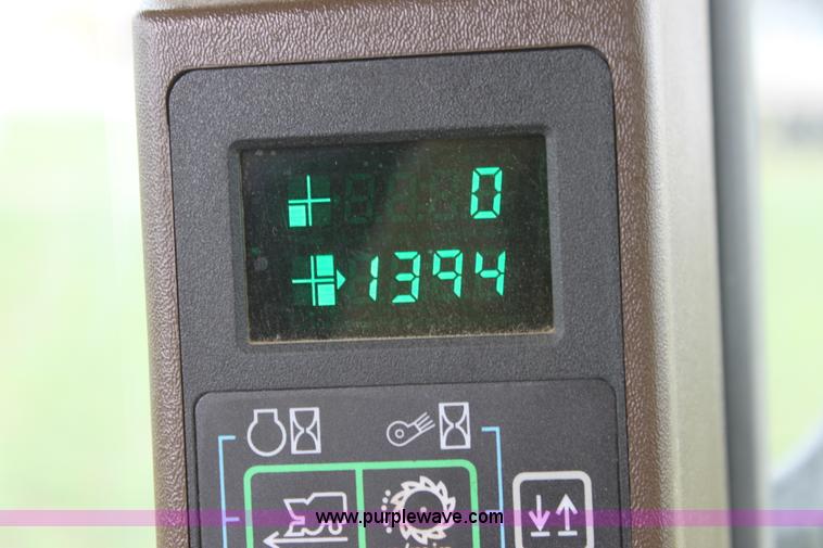 image for item F8681 2006 John Deere 7460 Mudhog cotton stripper