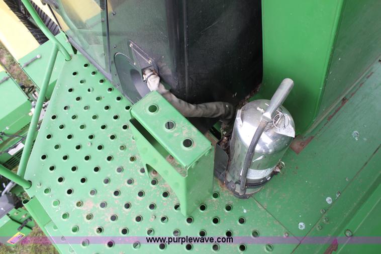 image for item F8681 2006 John Deere 7460 Mudhog cotton stripper