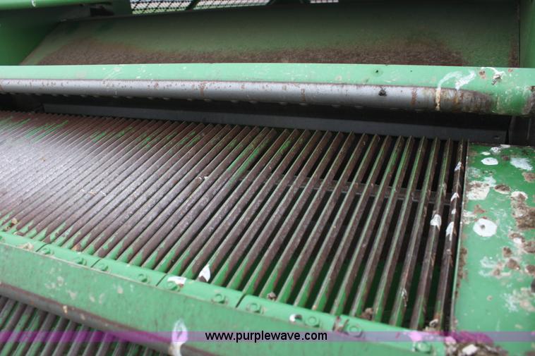 image for item F8681 2006 John Deere 7460 Mudhog cotton stripper