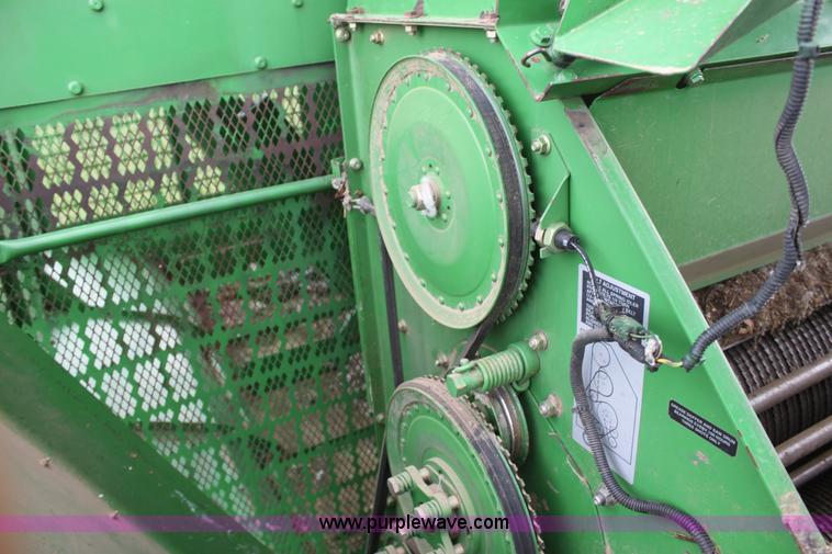 image for item F8681 2006 John Deere 7460 Mudhog cotton stripper