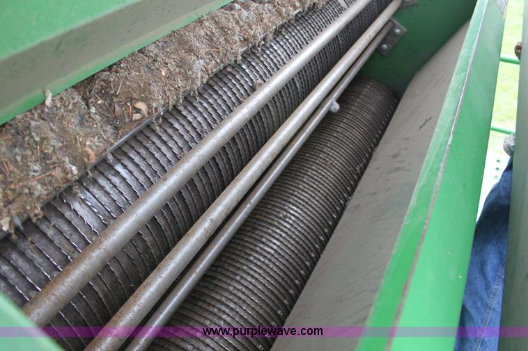 image for item F8681 2006 John Deere 7460 Mudhog cotton stripper