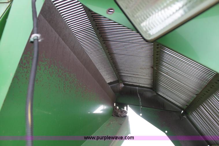 image for item F8681 2006 John Deere 7460 Mudhog cotton stripper