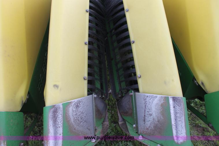 image for item F8681 2006 John Deere 7460 Mudhog cotton stripper